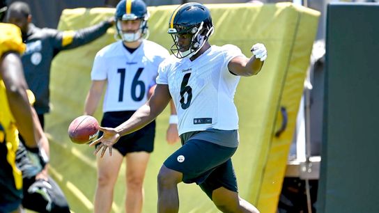 Harvin ‘completely confident’ he’ll put 2021 behind him taken in Latrobe, Pa. (Steelers)